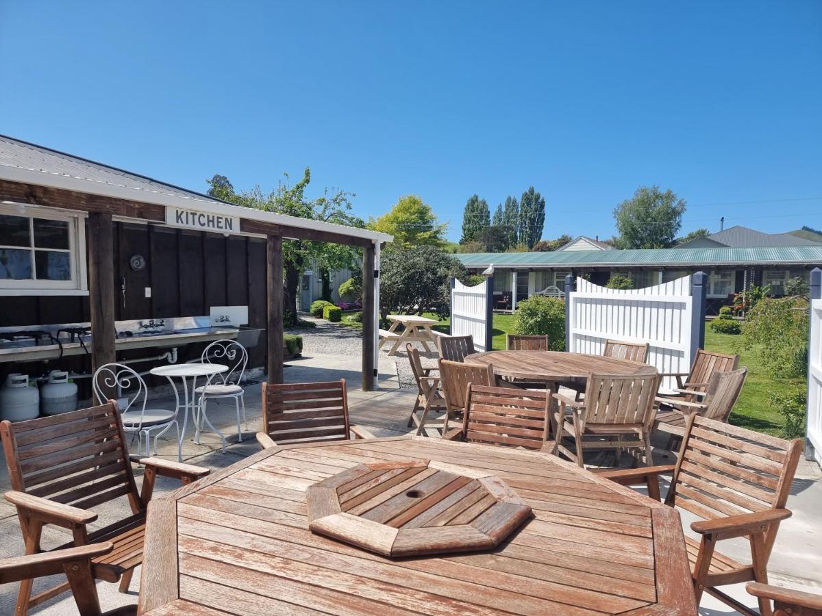Cheviot Motels, Cabins And Camp Bagian luar foto