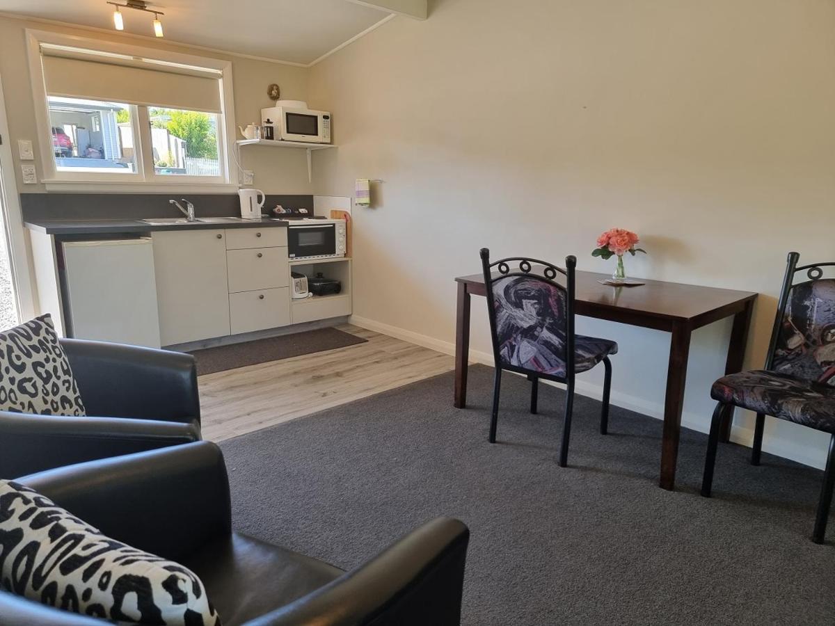 Cheviot Motels, Cabins And Camp Bagian luar foto
