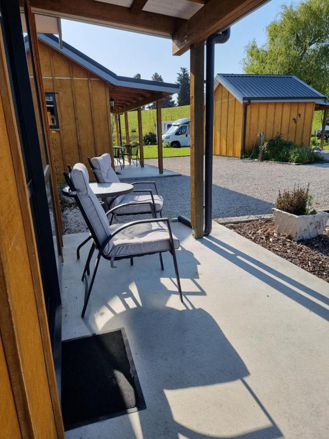 Cheviot Motels, Cabins And Camp Bagian luar foto